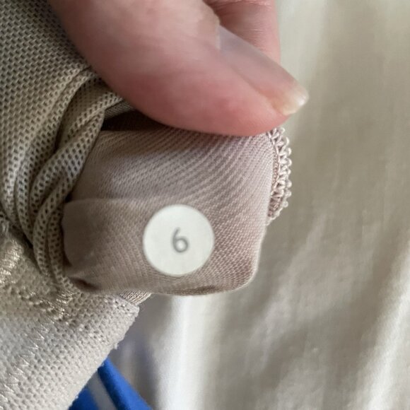 Lululemon Womens Power Y Tank Top Sz 6 Blue Built in Shelf Bra Yoga Racerback - Picture 9 of 9